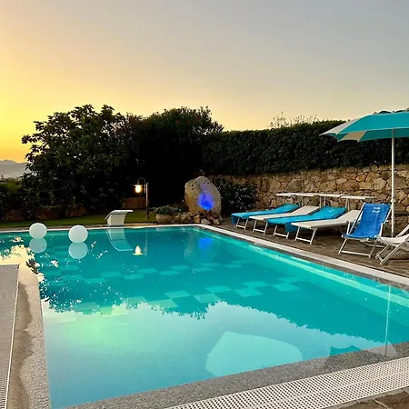 Βίλα Luca Budoni